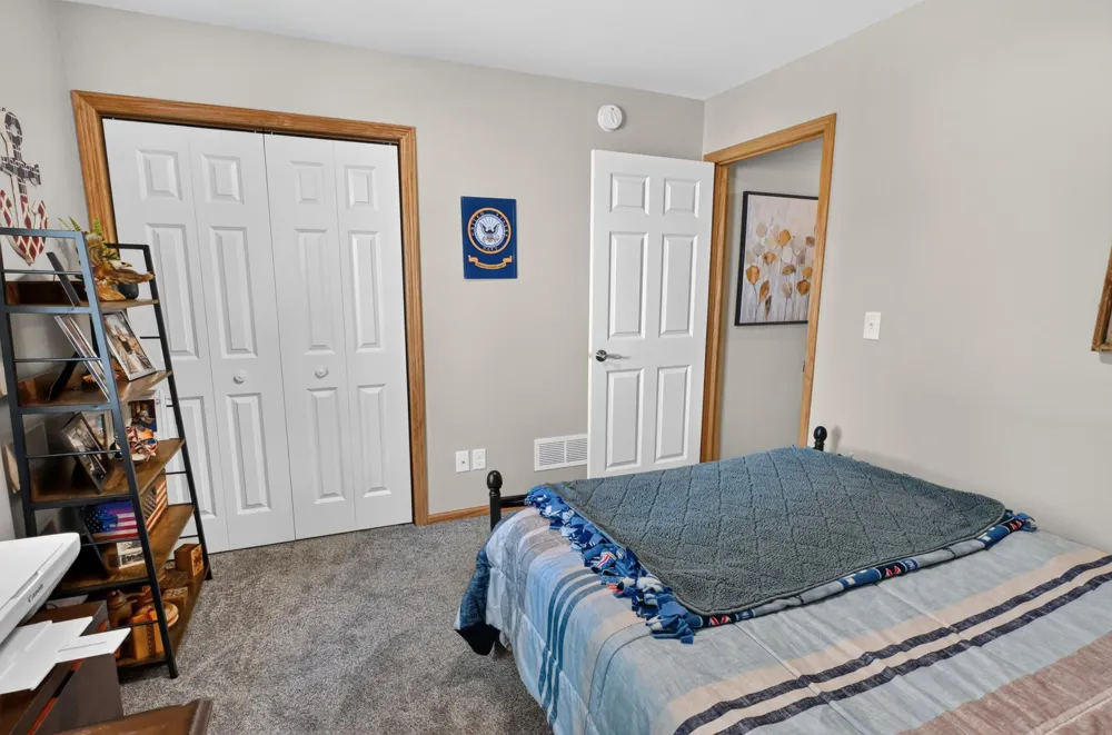 2006 Woodland Park Drive NE Alexandria, MN 56308