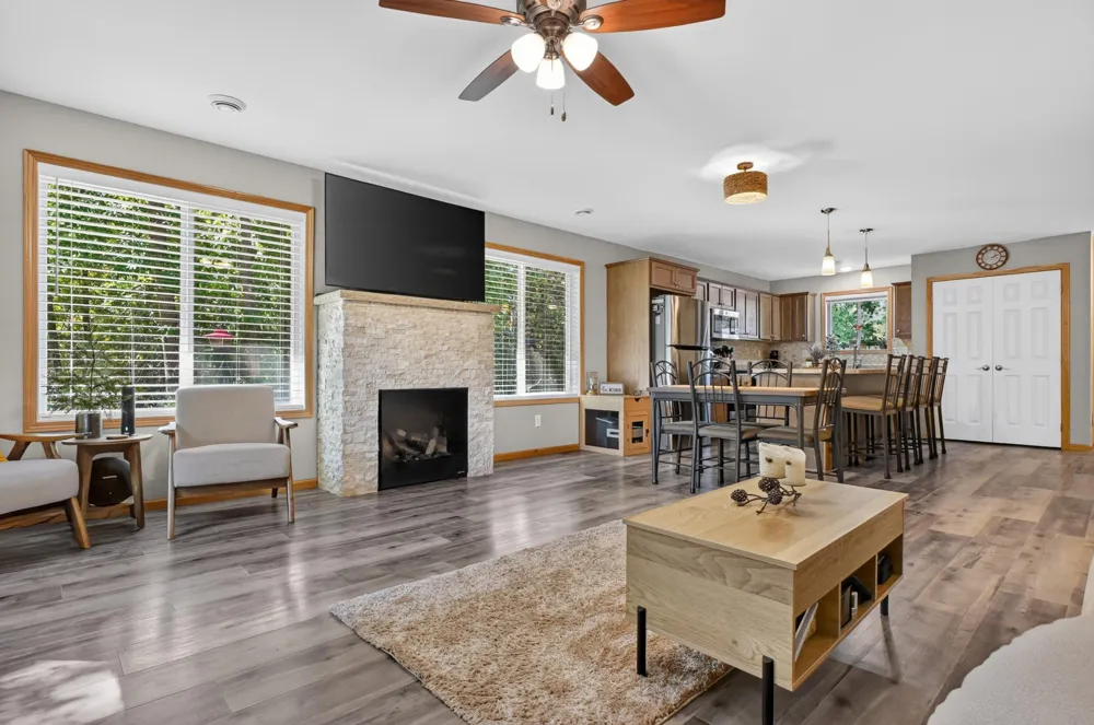 2006 Woodland Park Drive NE Alexandria, MN 56308