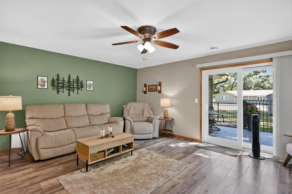 2006 Woodland Park Drive NE Alexandria, MN 56308