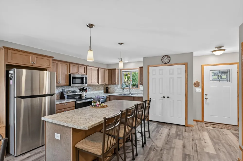 2006 Woodland Park Drive NE Alexandria, MN 56308