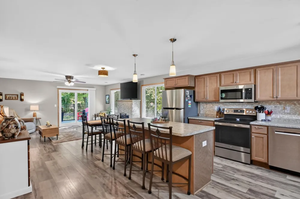 2006 Woodland Park Drive NE Alexandria, MN 56308