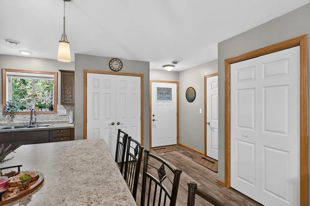 2006 Woodland Park Drive NE Alexandria, MN 56308