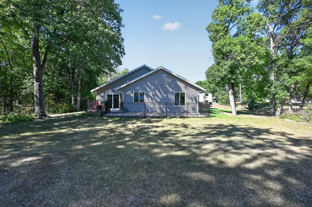 2006 Woodland Park Drive NE Alexandria, MN 56308