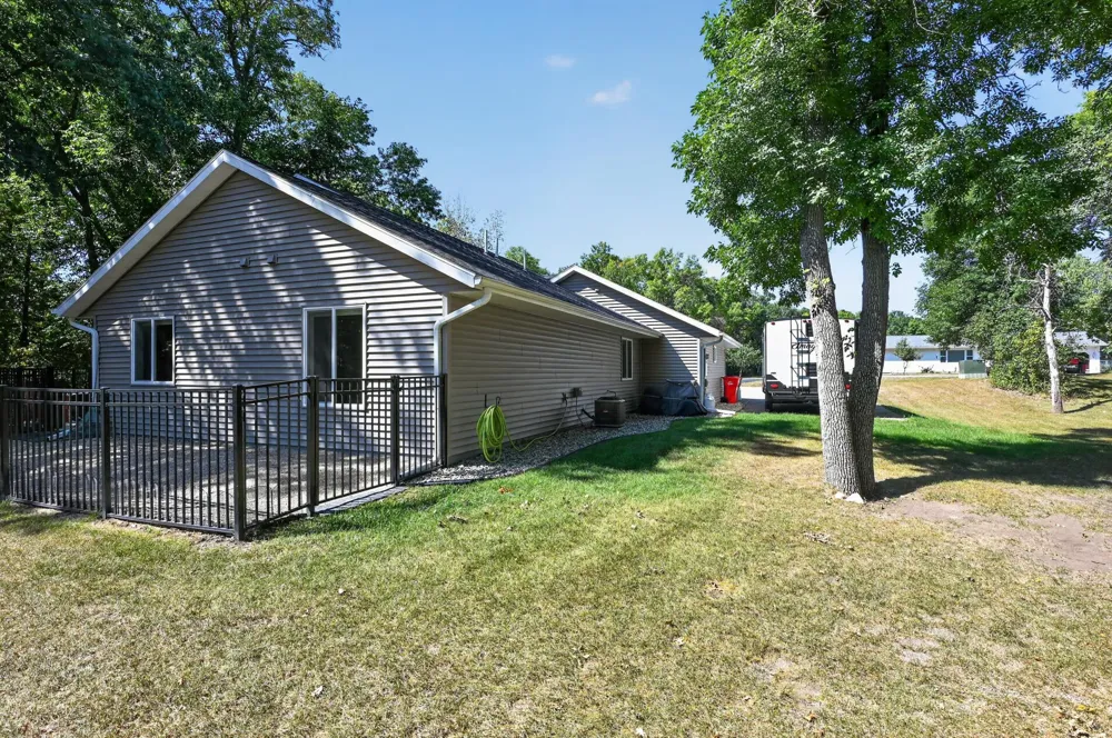 2006 Woodland Park Drive NE Alexandria, MN 56308