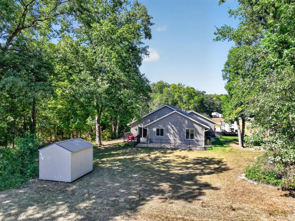 2006 Woodland Park Drive NE Alexandria, MN 56308