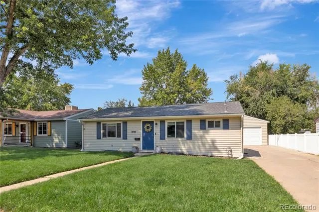 3945 S Inca Street Englewood, CO 80110