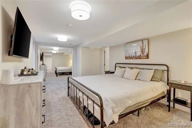 3945 S Inca Street Englewood, CO 80110