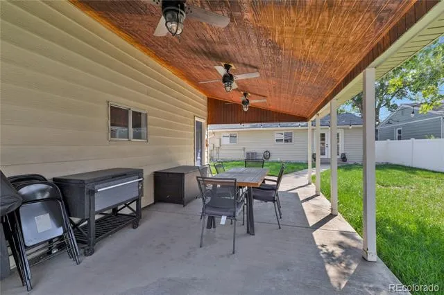 3945 S Inca Street Englewood, CO 80110