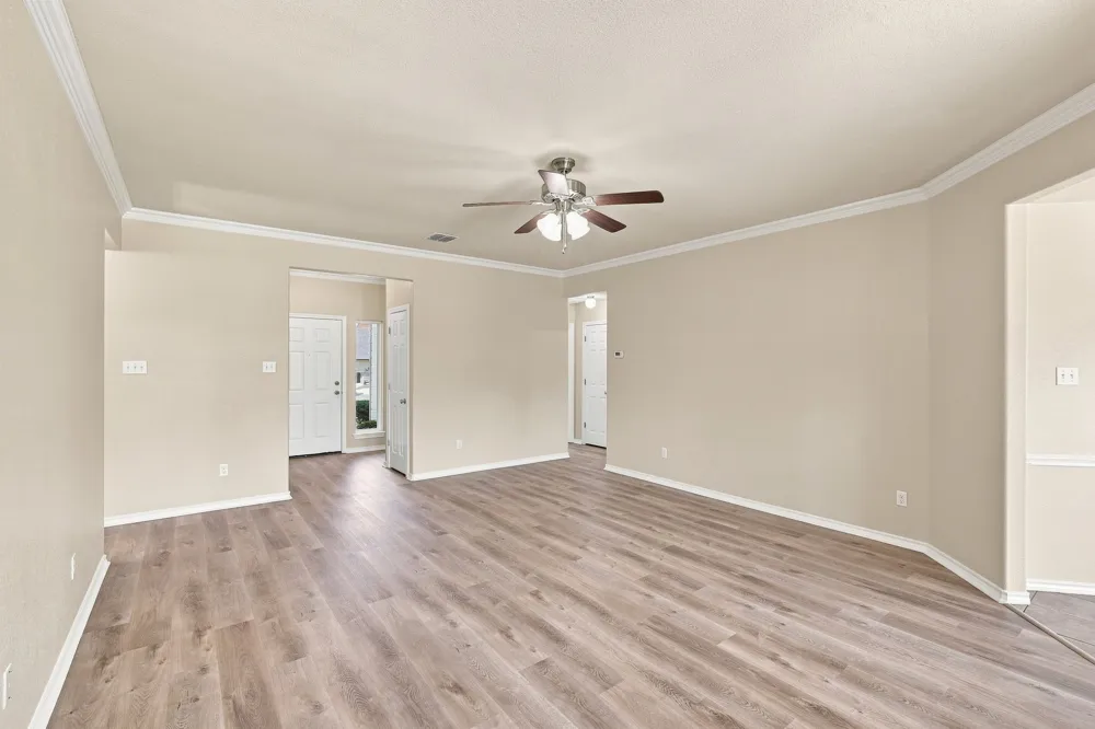 1720 Lakeway Drive Cleburne, TX 76033