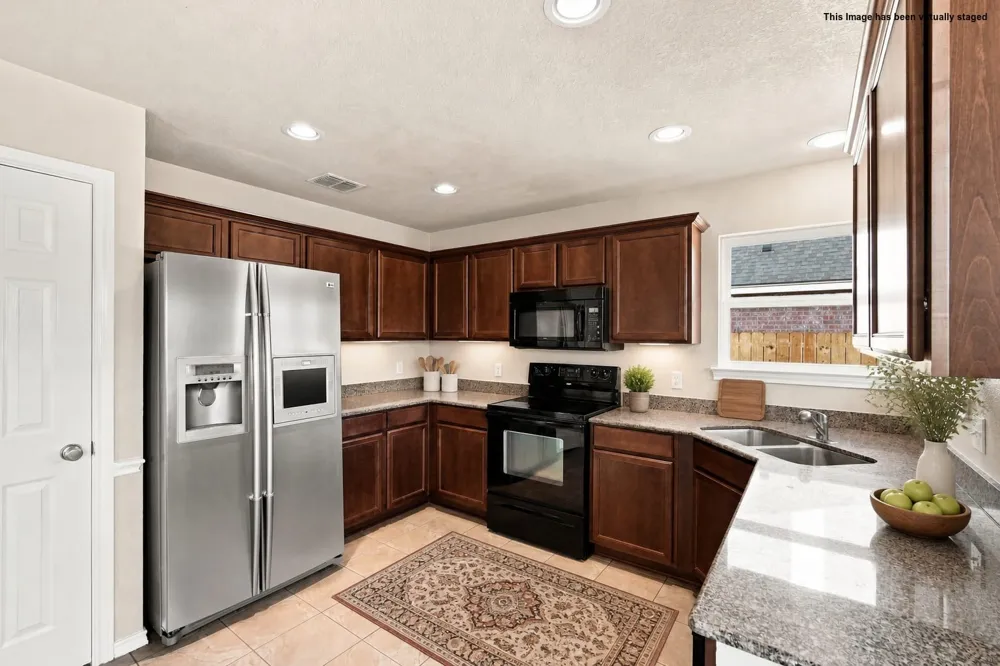 1720 Lakeway Drive Cleburne, TX 76033