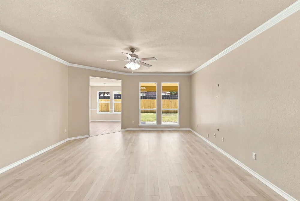 1720 Lakeway Drive Cleburne, TX 76033