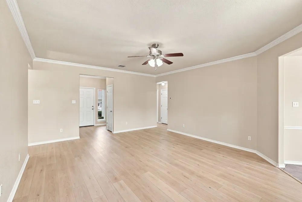 1720 Lakeway Drive Cleburne, TX 76033