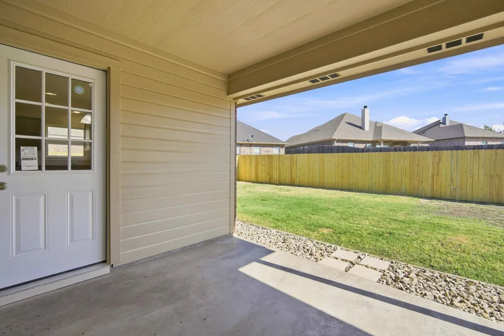 1720 Lakeway Drive Cleburne, TX 76033