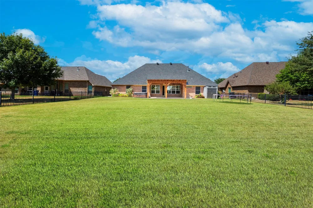 3224 Ferry Boat Lane Granbury, TX 76049