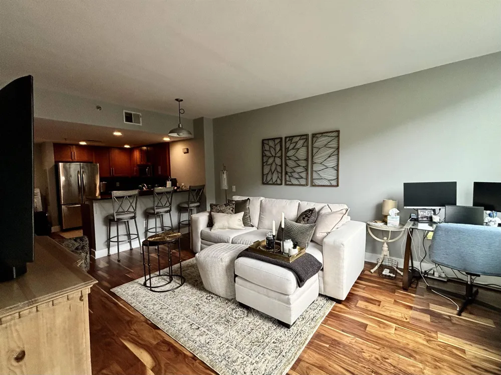 800 JACKSON ST Hoboken, NJ 07030