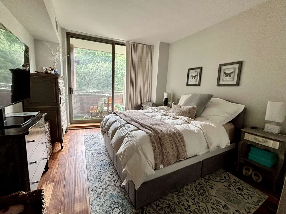 800 JACKSON ST Hoboken, NJ 07030