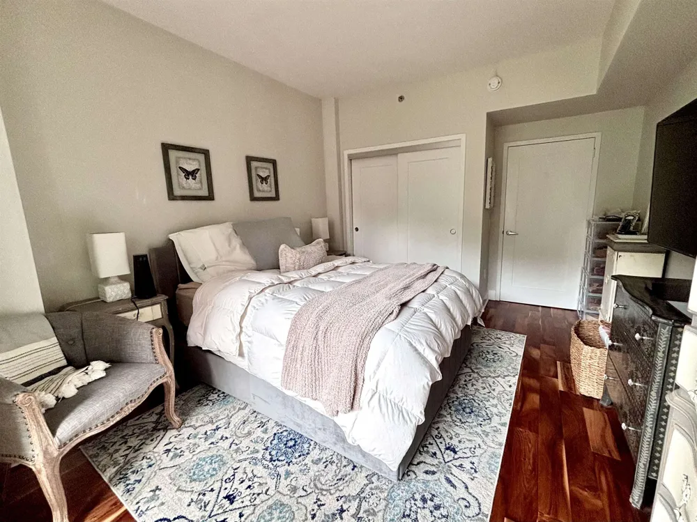 800 JACKSON ST Hoboken, NJ 07030