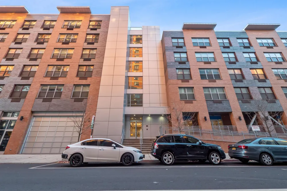 100 MARSHALL ST Hoboken, NJ 07030