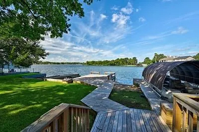 3335 Torrey Pines Drive Montgomery, TX 77356
