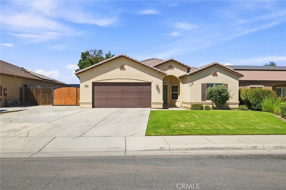 10826 Avenida Frasca Drive Bakersfield, CA 93311