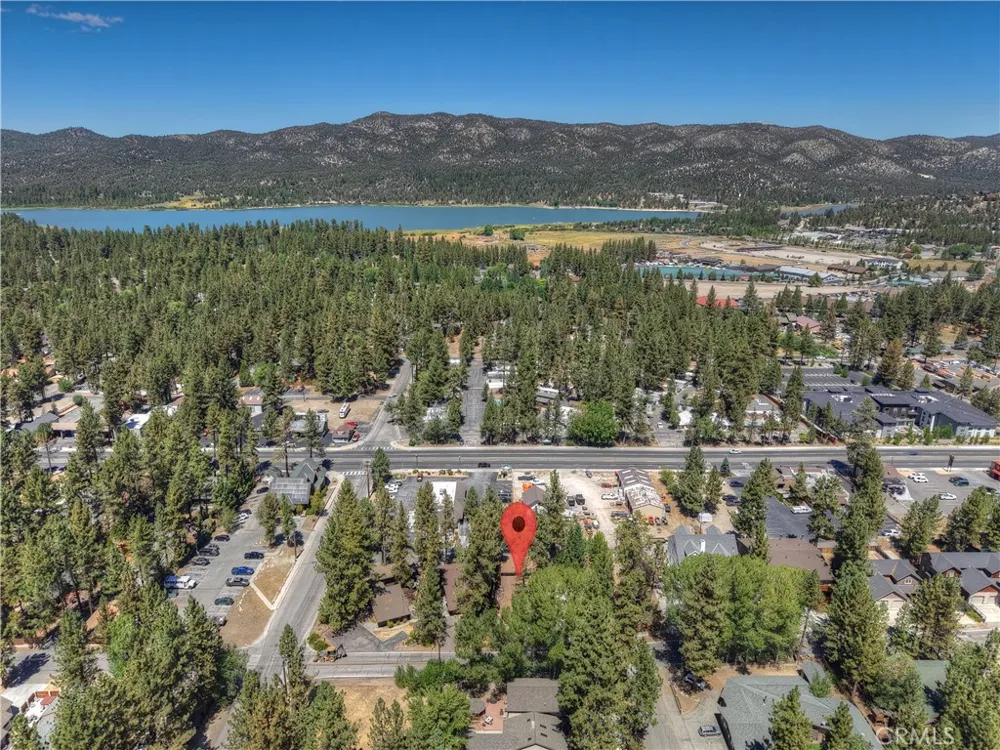 41730 Brownie Big Bear Lake, CA 92315