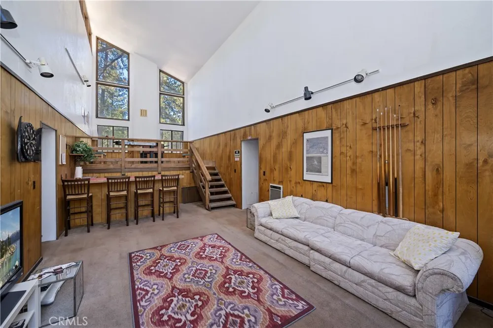 41730 Brownie Big Bear Lake, CA 92315