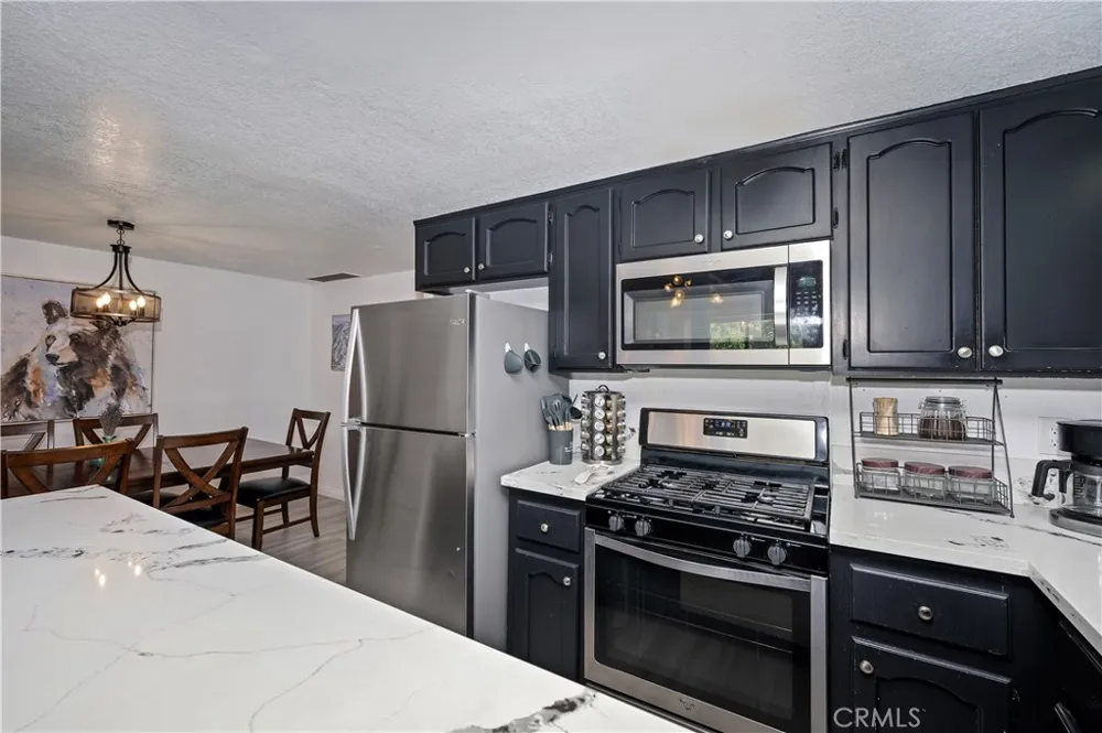 41730 Brownie Big Bear Lake, CA 92315
