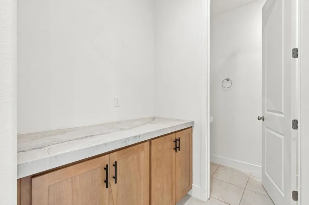1261 Azalea Drive Hollister, CA 95023