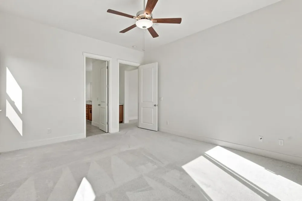 1261 Azalea Drive Hollister, CA 95023