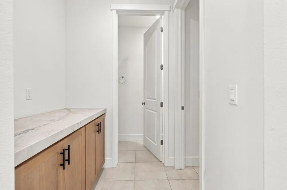 1261 Azalea Drive Hollister, CA 95023