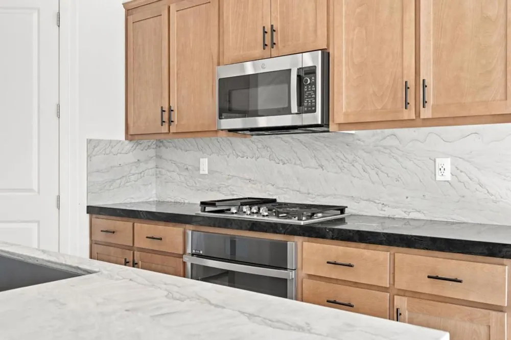 1261 Azalea Drive Hollister, CA 95023