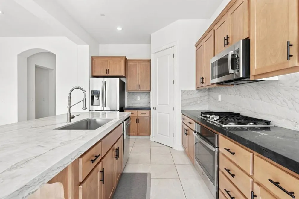 1261 Azalea Drive Hollister, CA 95023