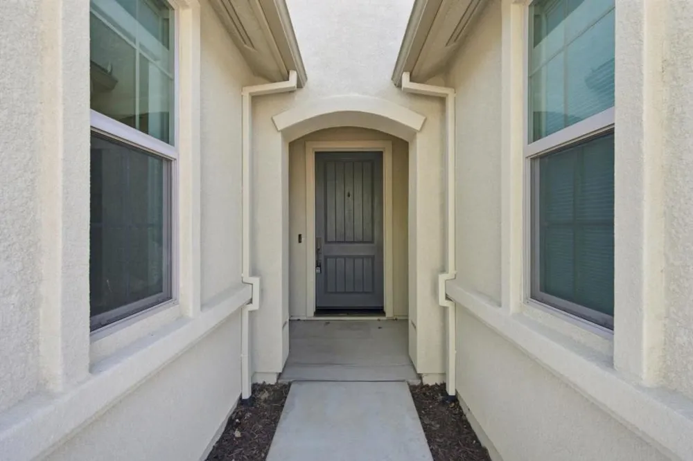 1261 Azalea Drive Hollister, CA 95023