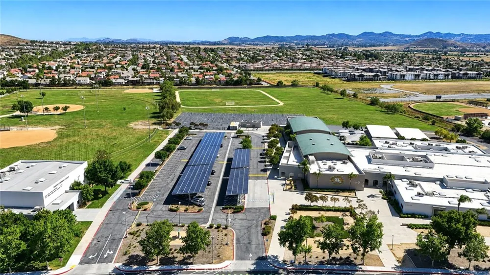28594 Moon Shadow Menifee, CA 92584