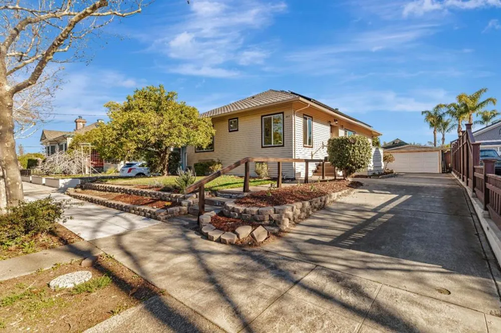543 Monroe Street Santa Clara, CA 95050