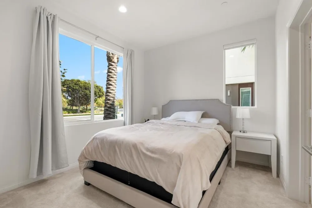 157 Steely Irvine, CA 92614