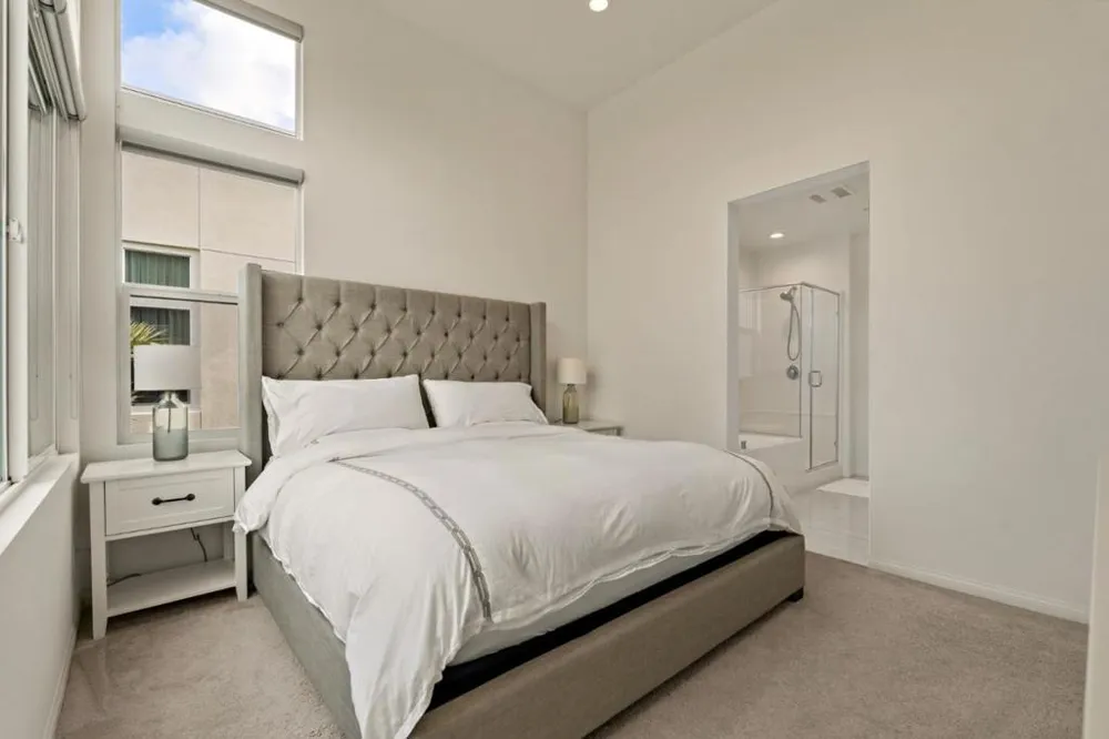 157 Steely Irvine, CA 92614