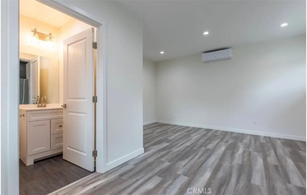 14612 Vose Van Nuys, CA 91405