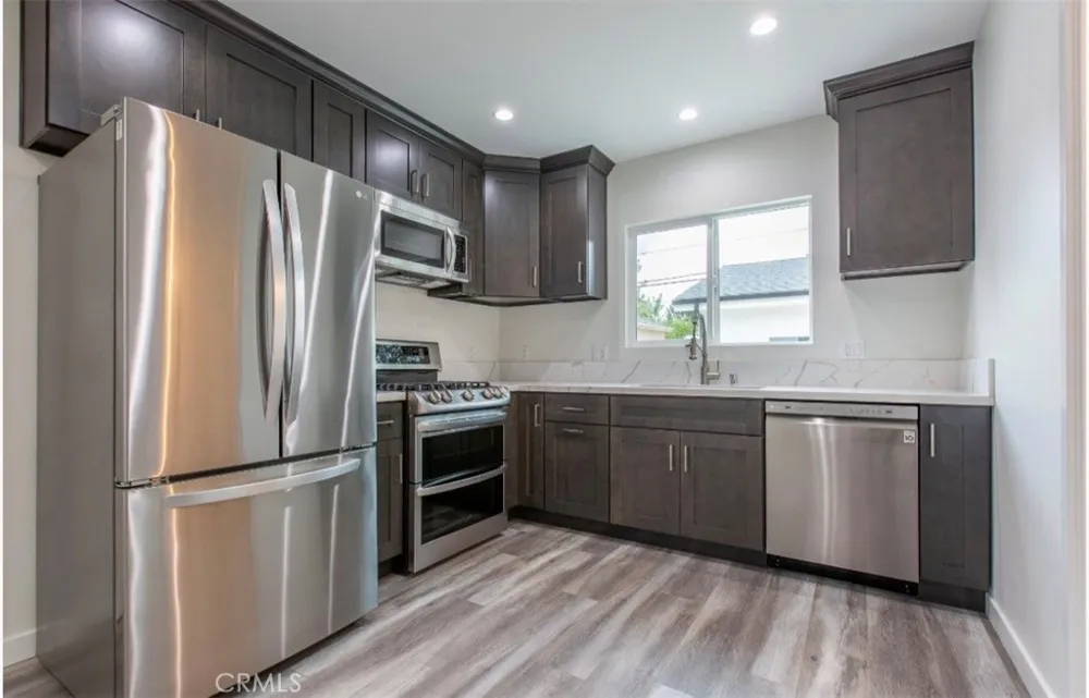 14612 Vose Van Nuys, CA 91405