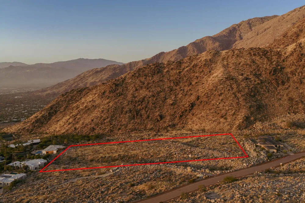 W Cielo Dr Palm Springs, CA 92262