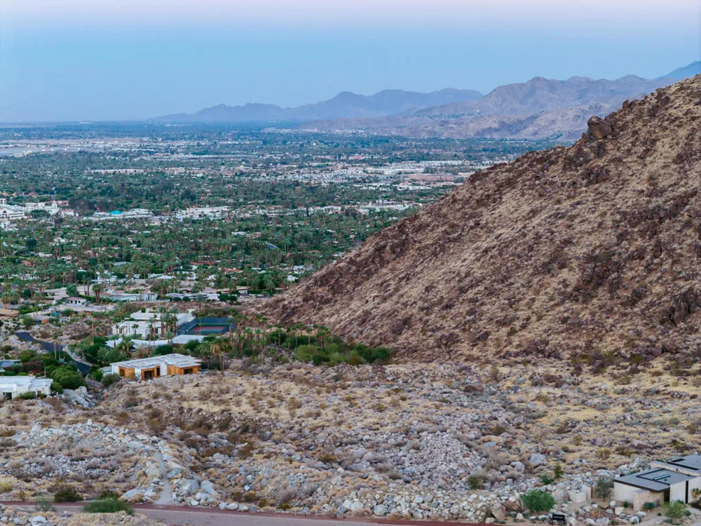 W Cielo Dr Palm Springs, CA 92262