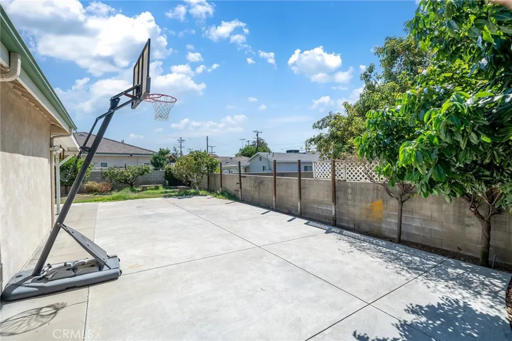 6308 Encinita Temple City, CA 91780
