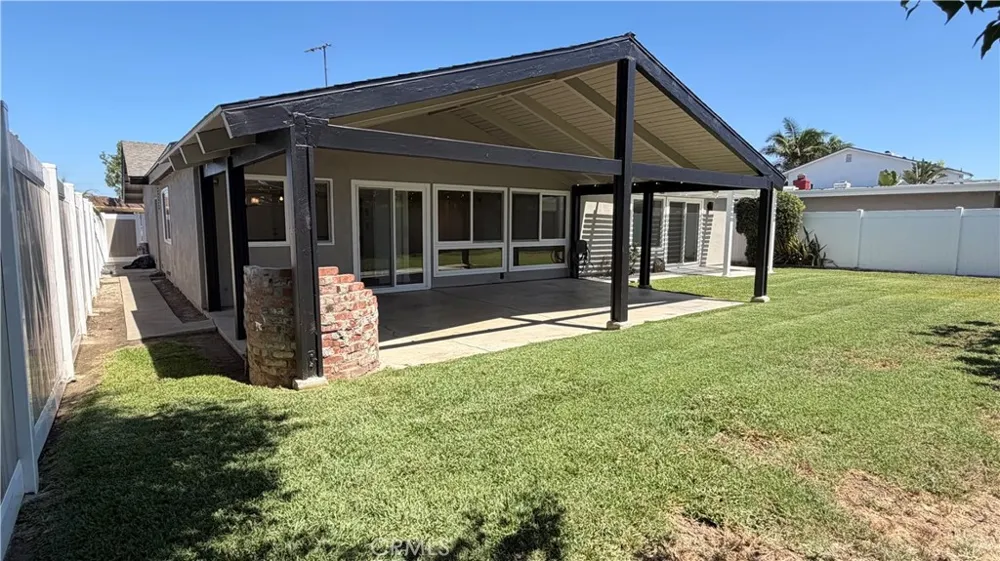9142 Brabham Huntington Beach, CA 92646