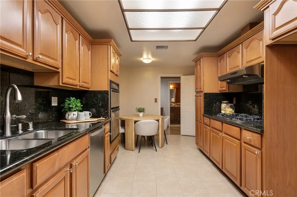 4444 Wilshire #102 Los Angeles, CA 90010