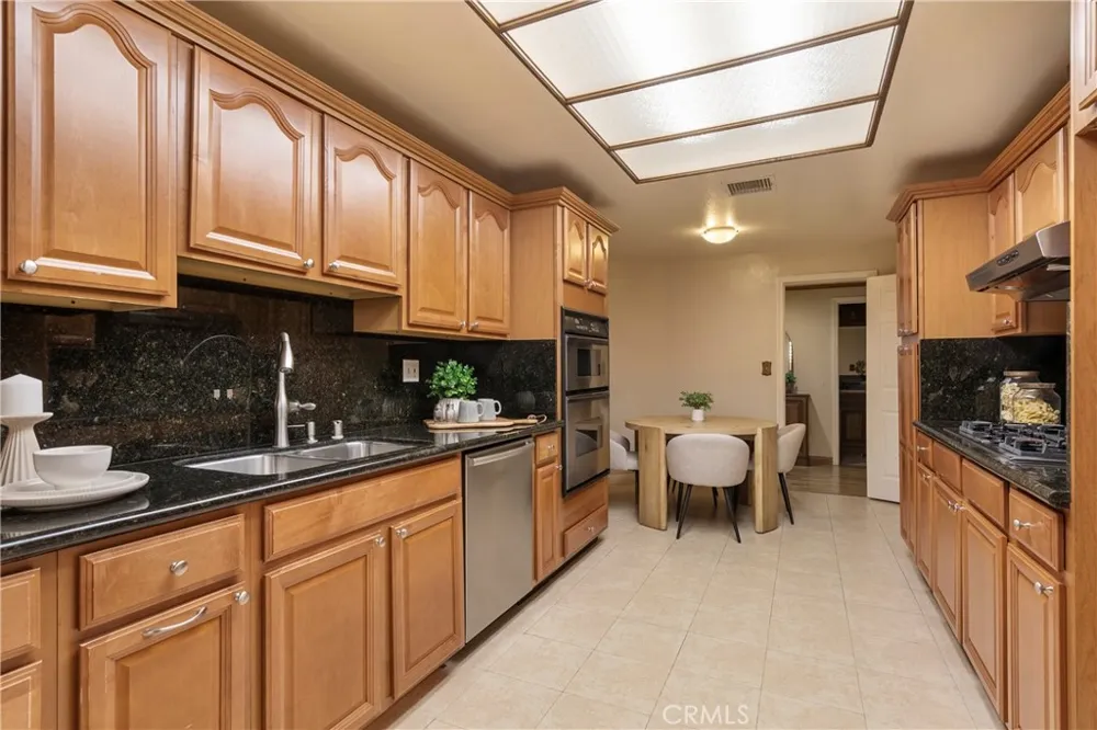 4444 Wilshire #102 Los Angeles, CA 90010