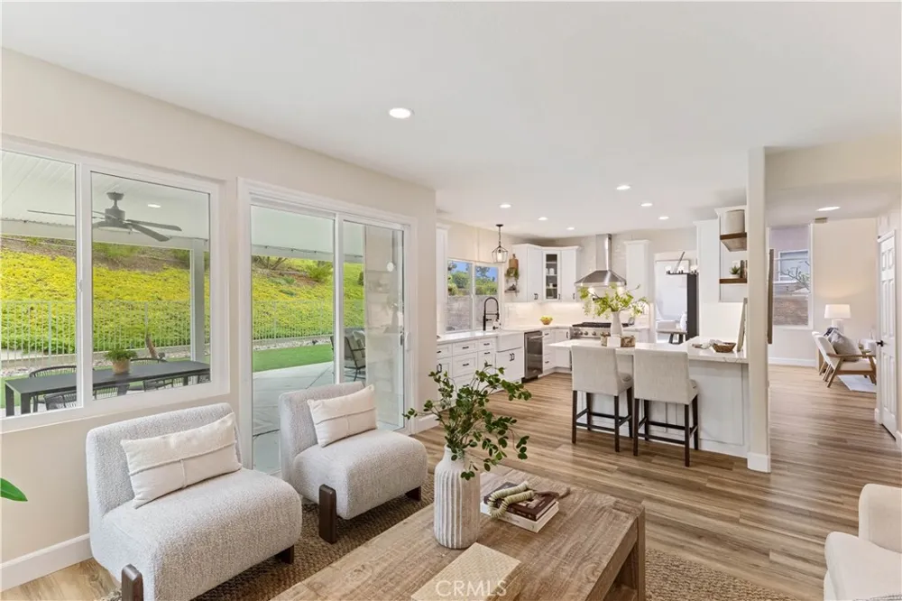 2688 Bentley Orange, CA 92867