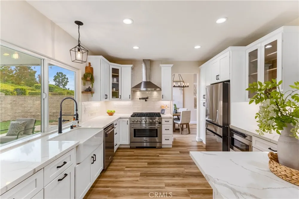2688 Bentley Orange, CA 92867