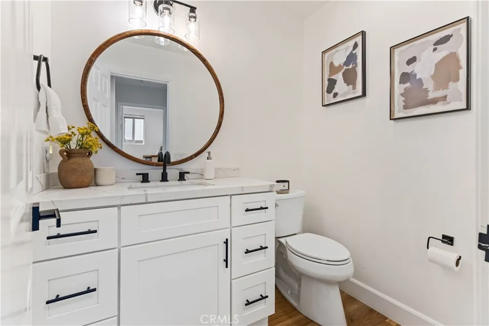 2688 Bentley Orange, CA 92867