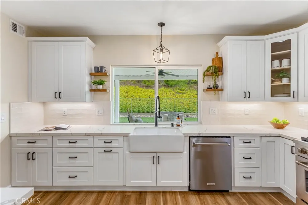 2688 Bentley Orange, CA 92867