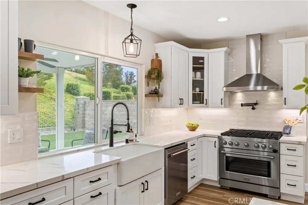 2688 Bentley Orange, CA 92867